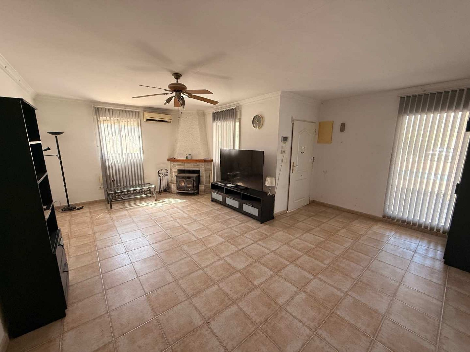 3-bedroom Detached Villa In Macisvenda, Spain (166 M²)