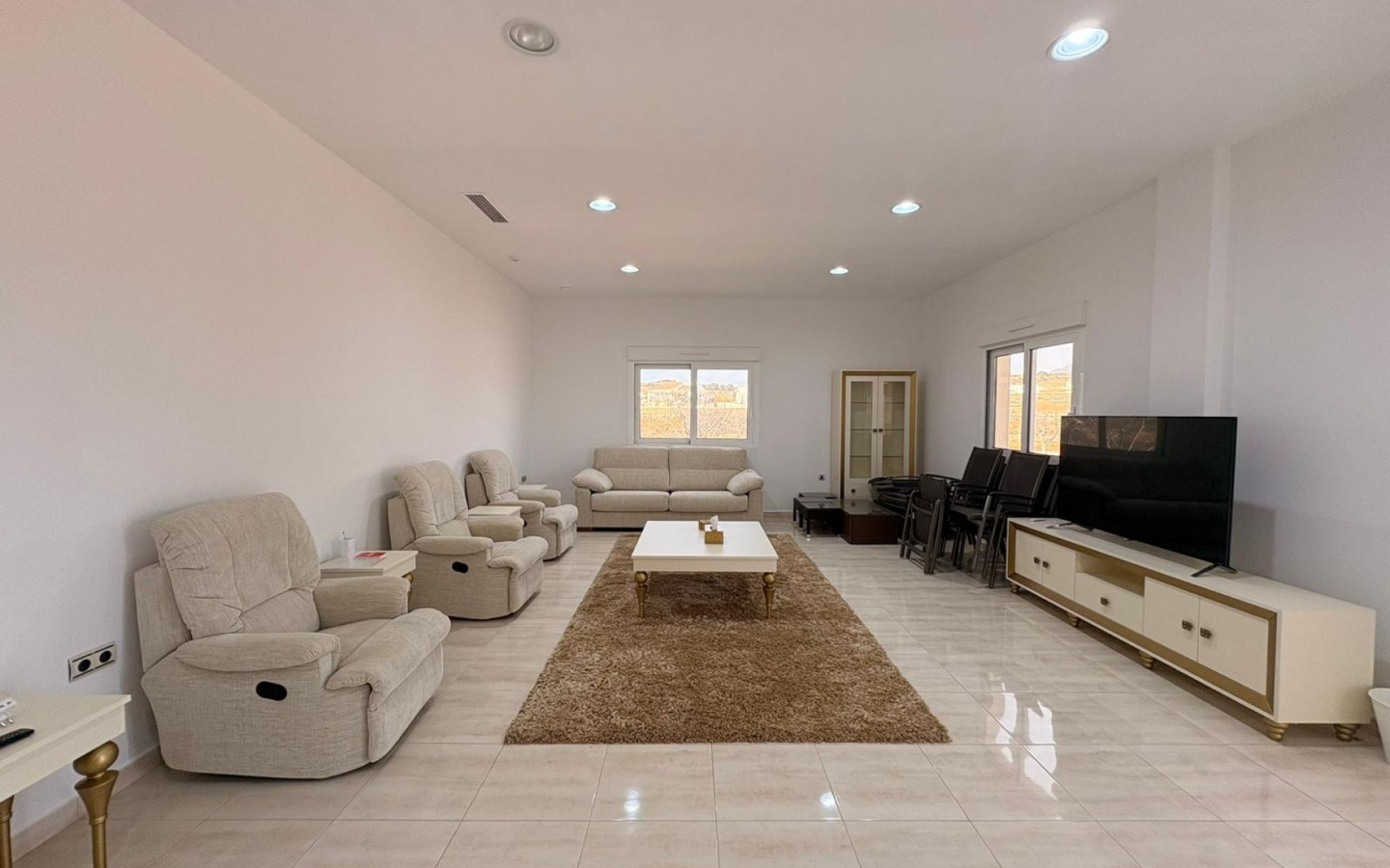 4-bedroom Detached Villa In Pinoso, Spain (209 M²)