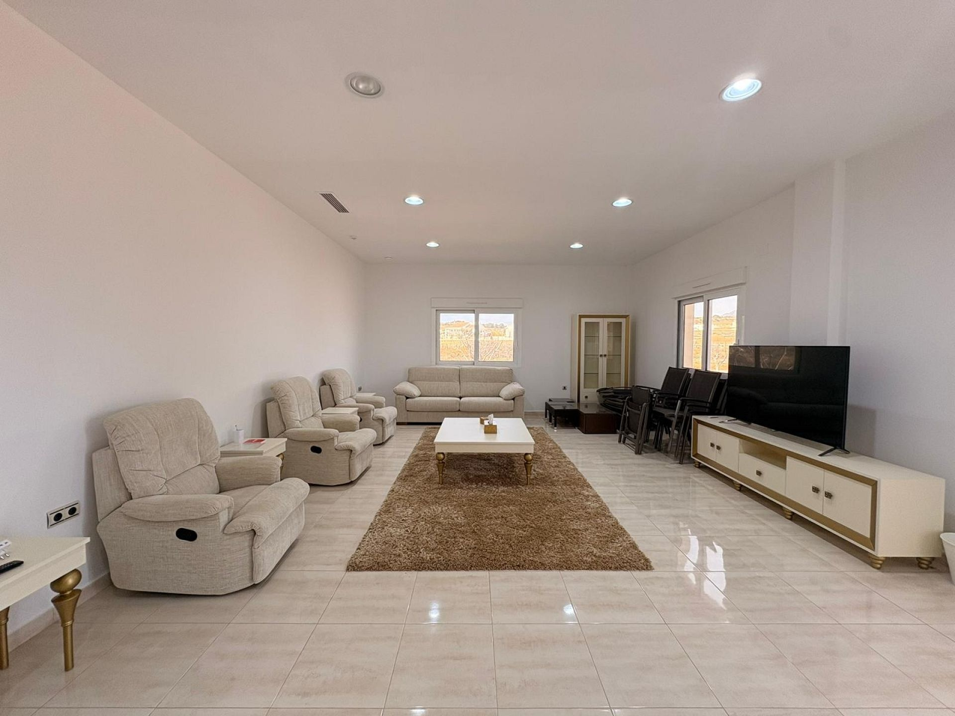 4-bedroom Detached Villa In Pinoso, Spain (209 M²)