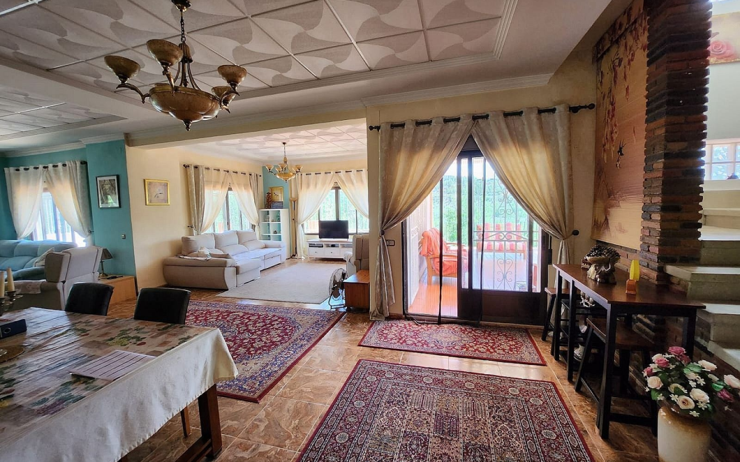 10-bedroom Country House In Jalance, Spain (811 M²)