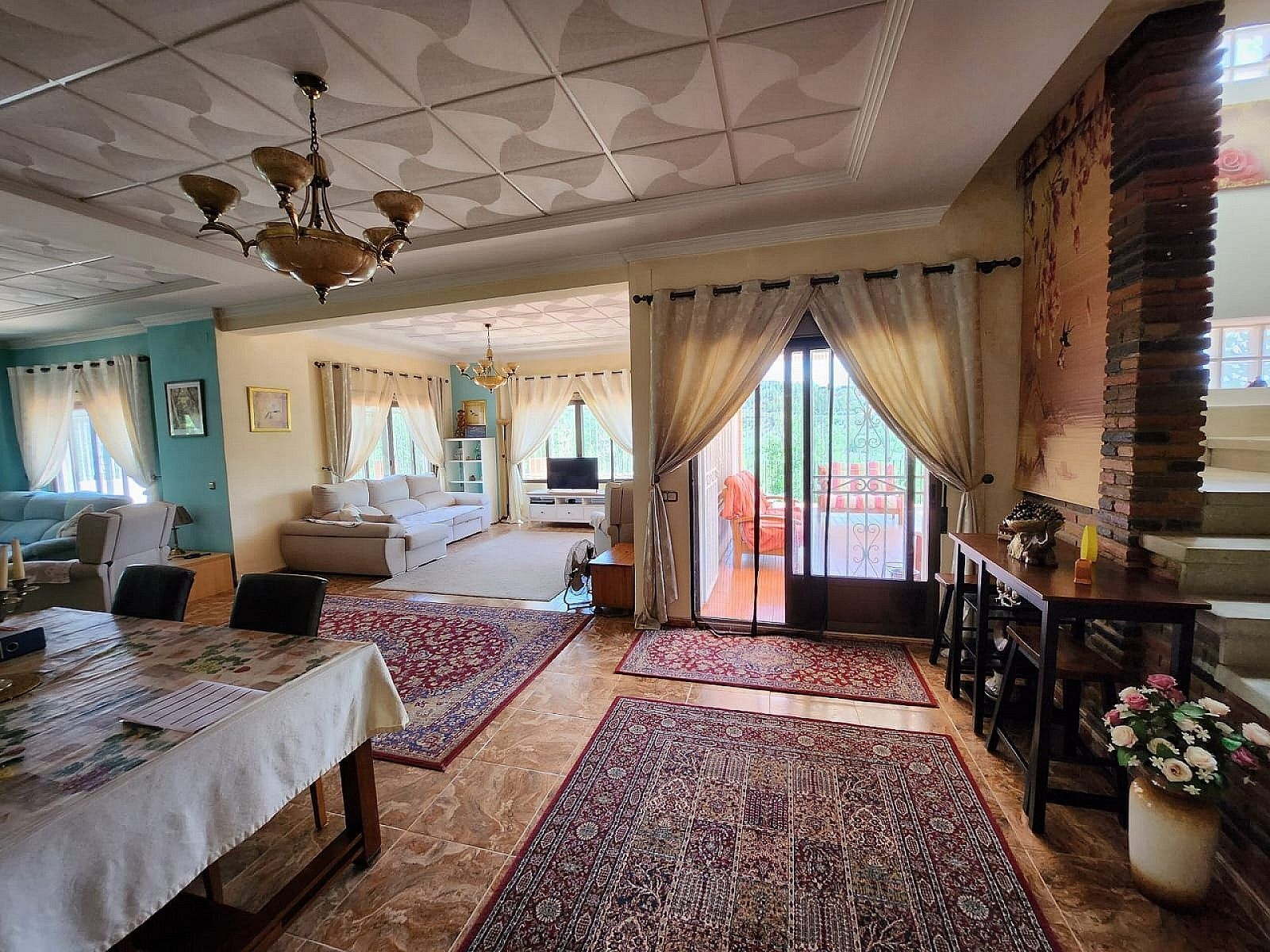 10-bedroom Country House In Jalance, Spain (811 M²)