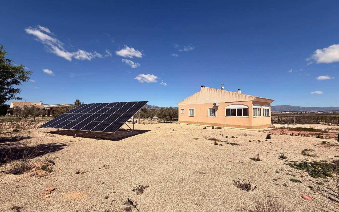 3-bedroom Detached Villa In Pinoso, Spain (115 M²)