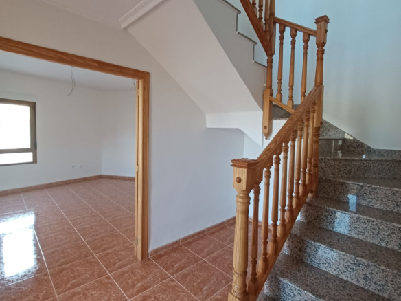 4-bedroom Townhouse In Pinoso, Spain (159 M²)