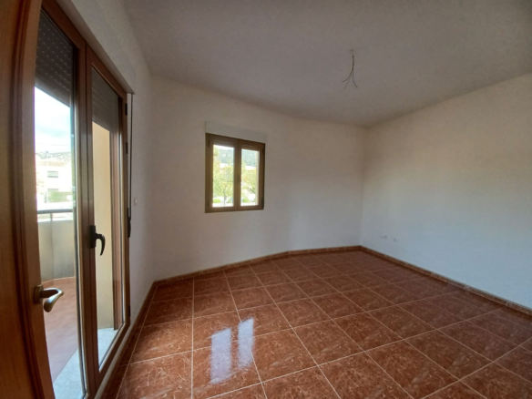 4-bedroom Townhouse In Pinoso, Spain (159 M²)