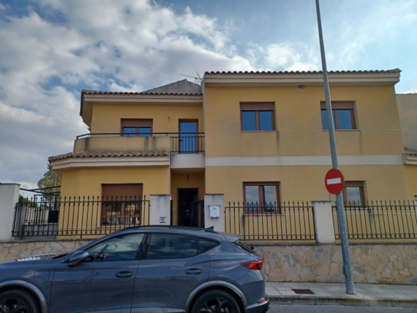 4-bedroom Townhouse In Pinoso, Spain (159 M²)