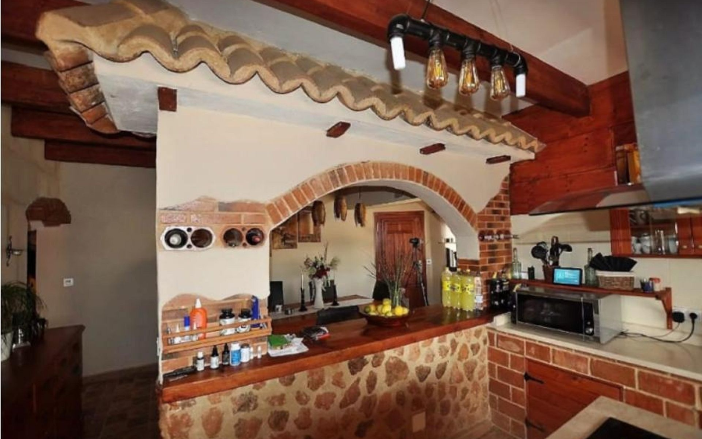 5-bedroom Detached Villa In Pinoso, Spain (300 M²)