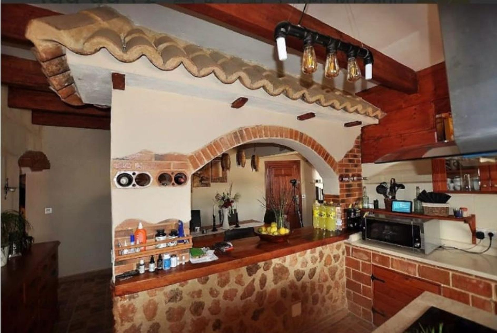 5-bedroom Detached Villa In Pinoso, Spain (300 M²)