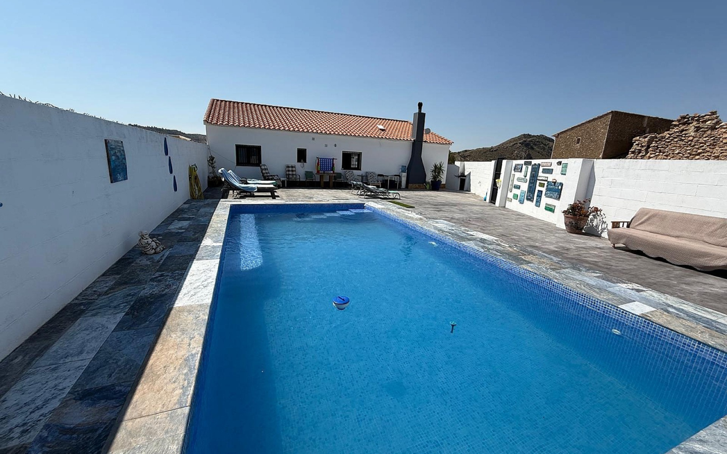 3-bedroom Detached Villa In Caudete, Spain (150 M²)