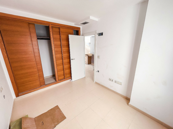 2-bedroom Apartment In Crevillente, Spain (70 M²)