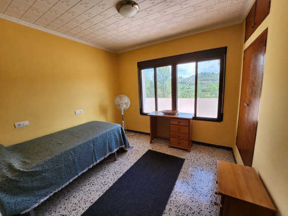 10-bedroom Country House In Jalance, Spain (811 M²)