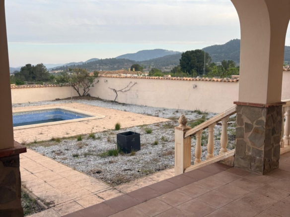 3-bedroom Detached Villa In Monovar, Spain (233 M²)