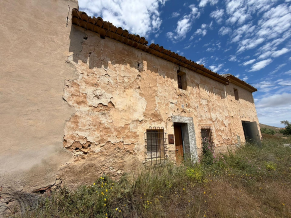 5-bedroom Restoration Project In Hondón De Las Nieves, Spain (190 M²)