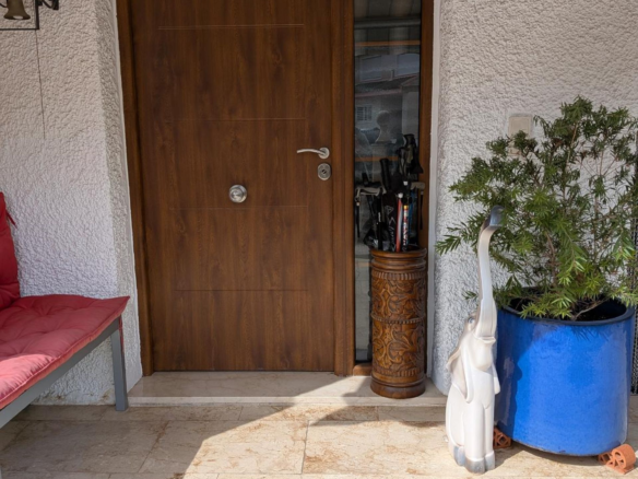 6-bedroom Detached Villa In Petrer, Spain (339 M²)