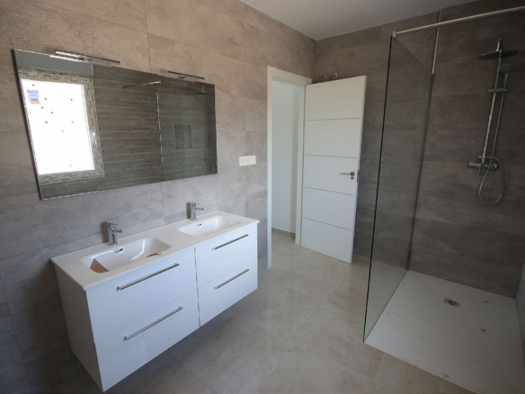 4-bedroom Detached Villa In Sax, Spain (220 M²)