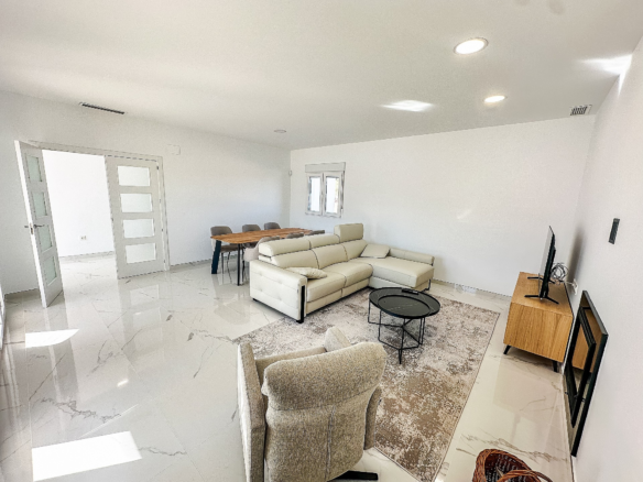 4-bedroom Detached Villa In Sax, Spain (180 M²)