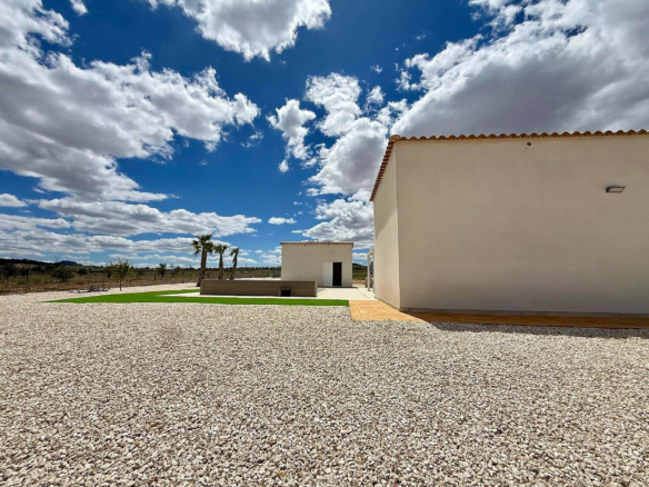 3-bedroom Detached Villa In Salinas, Spain (130 M²)