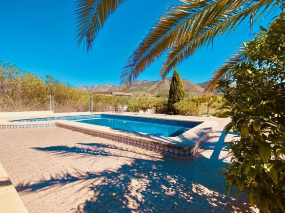 5-bedroom Country House In El Cantón, Spain (308 M²)