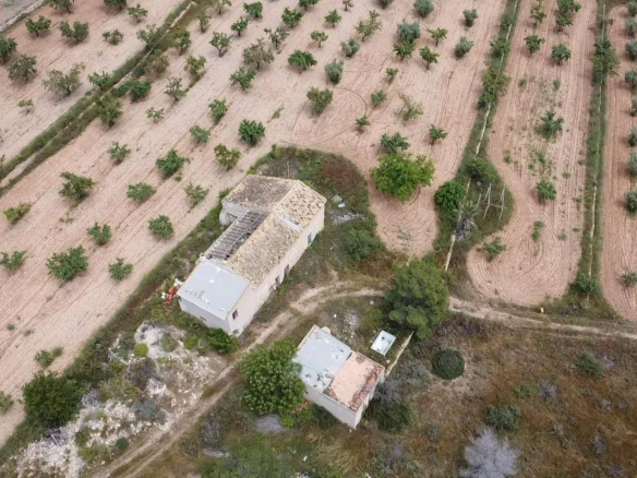 5-bedroom Restoration Project In Hondón De Las Nieves, Spain (190 M²)