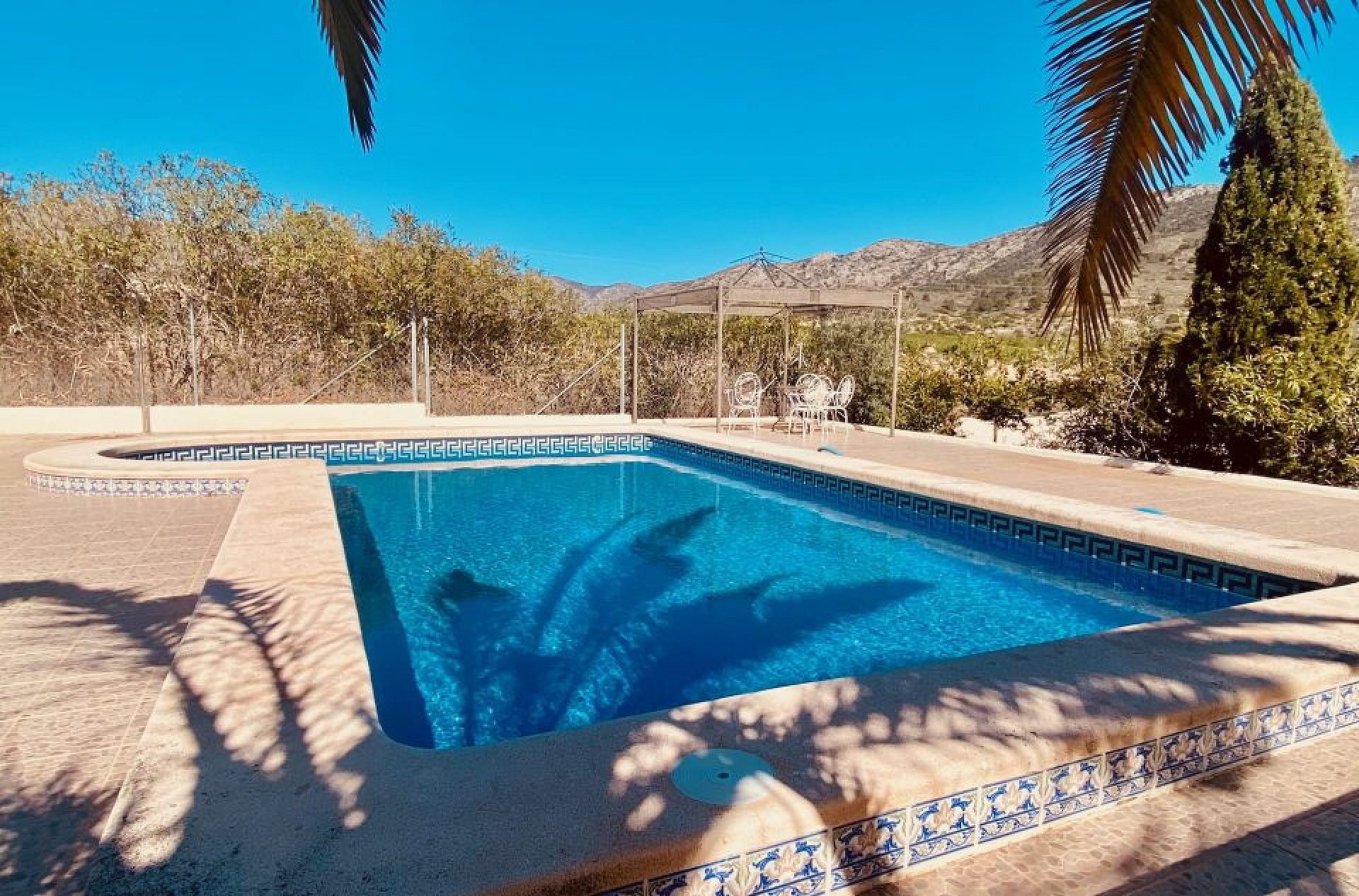 w_6c-960×633-d097aa 5-bedroom Country House In El Cantón, Spain (308 M²)