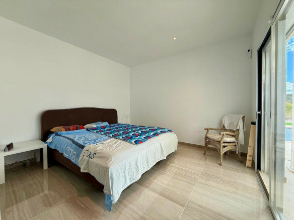 3-bedroom Detached Villa In Salinas, Spain (130 M²)