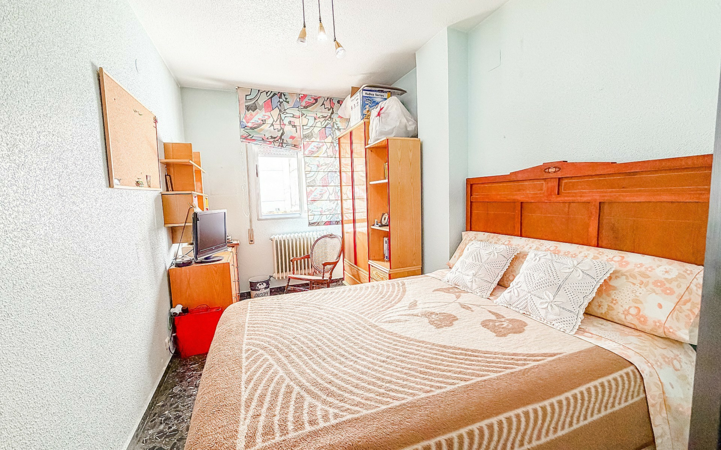 4-bedroom Townhouse In Yecla, Spain (200 M²)