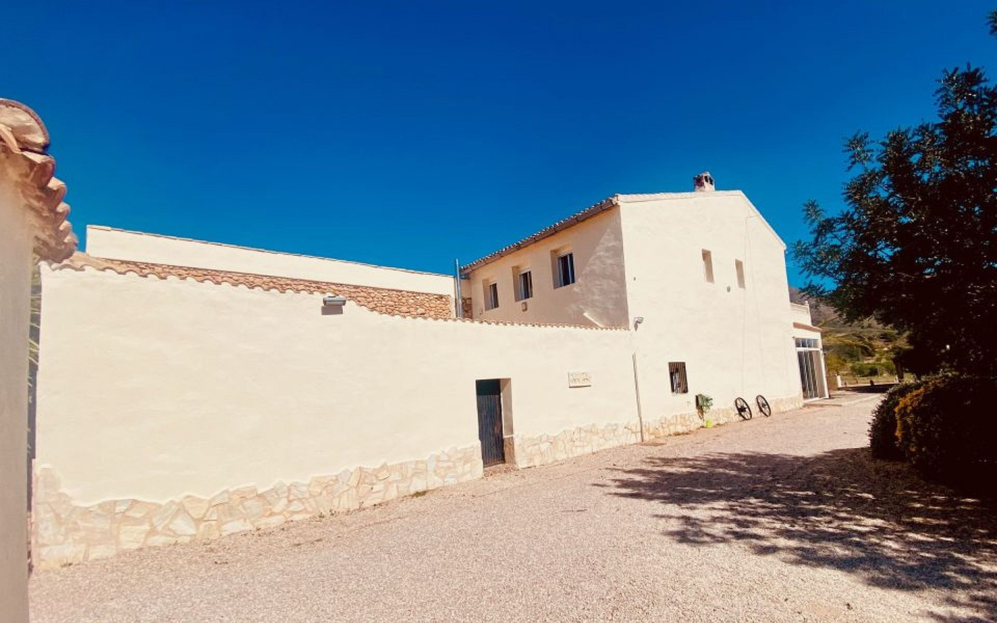 5-bedroom Country House In El Cantón, Spain (308 M²)