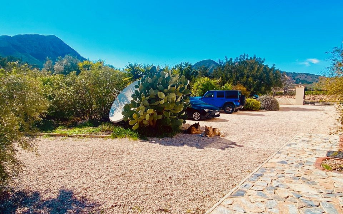 5-bedroom Country House In El Cantón, Spain (308 M²)