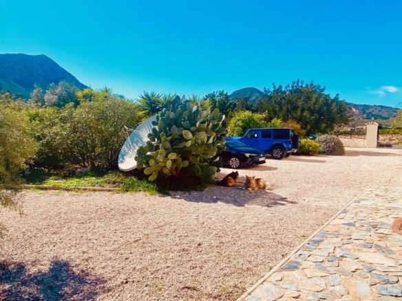 5-bedroom Country House In El Cantón, Spain (308 M²)