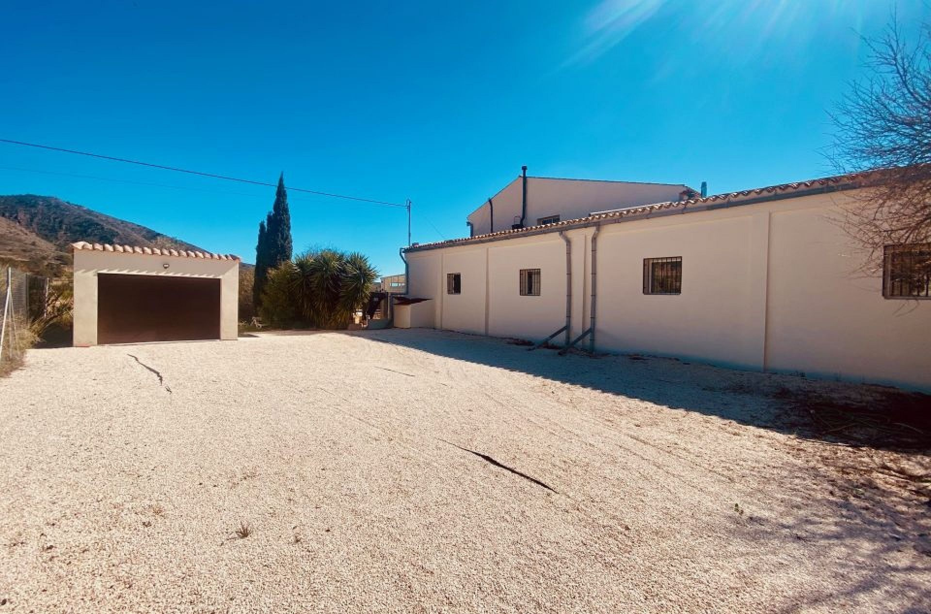 w_8-2-960×633-81e940 5-bedroom Country House In El Cantón, Spain (308 M²)