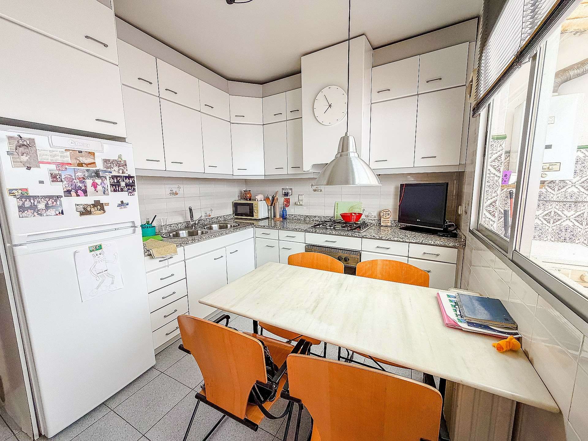 4-bedroom Townhouse In Yecla, Spain (200 M²)