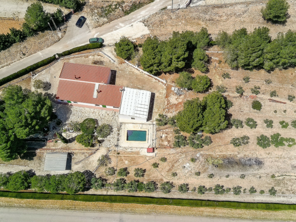6-bedroom Country House In Pinoso, Spain (291 M²)