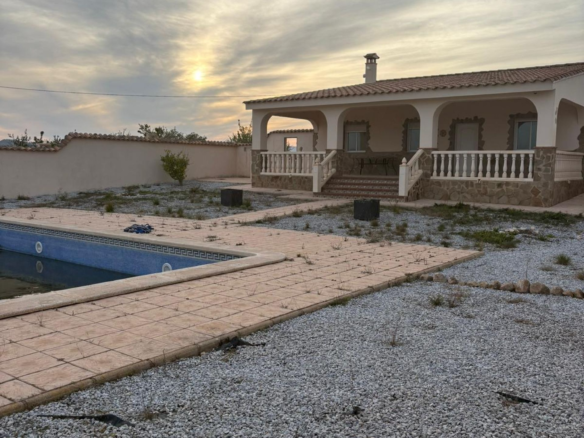 3-bedroom Detached Villa In Monovar, Spain (233 M²)
