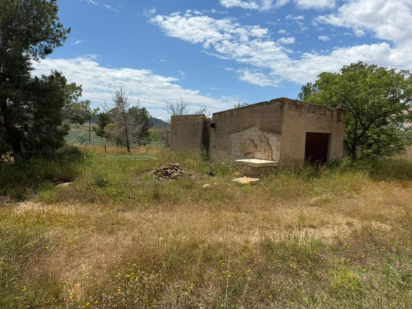 5-bedroom Restoration Project In Hondón De Las Nieves, Spain (190 M²)