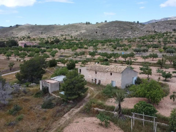 5-bedroom Restoration Project In Hondón De Las Nieves, Spain (190 M²)