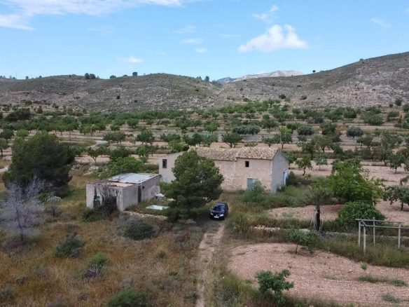 5-bedroom Restoration Project In Hondón De Las Nieves, Spain (190 M²)