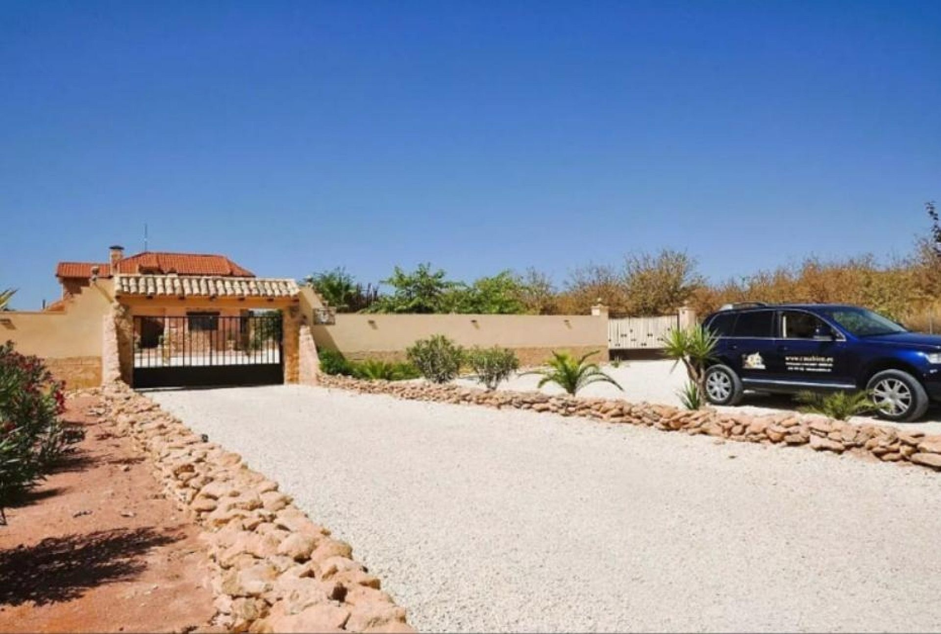 5-bedroom Detached Villa In Pinoso, Spain (300 M²)