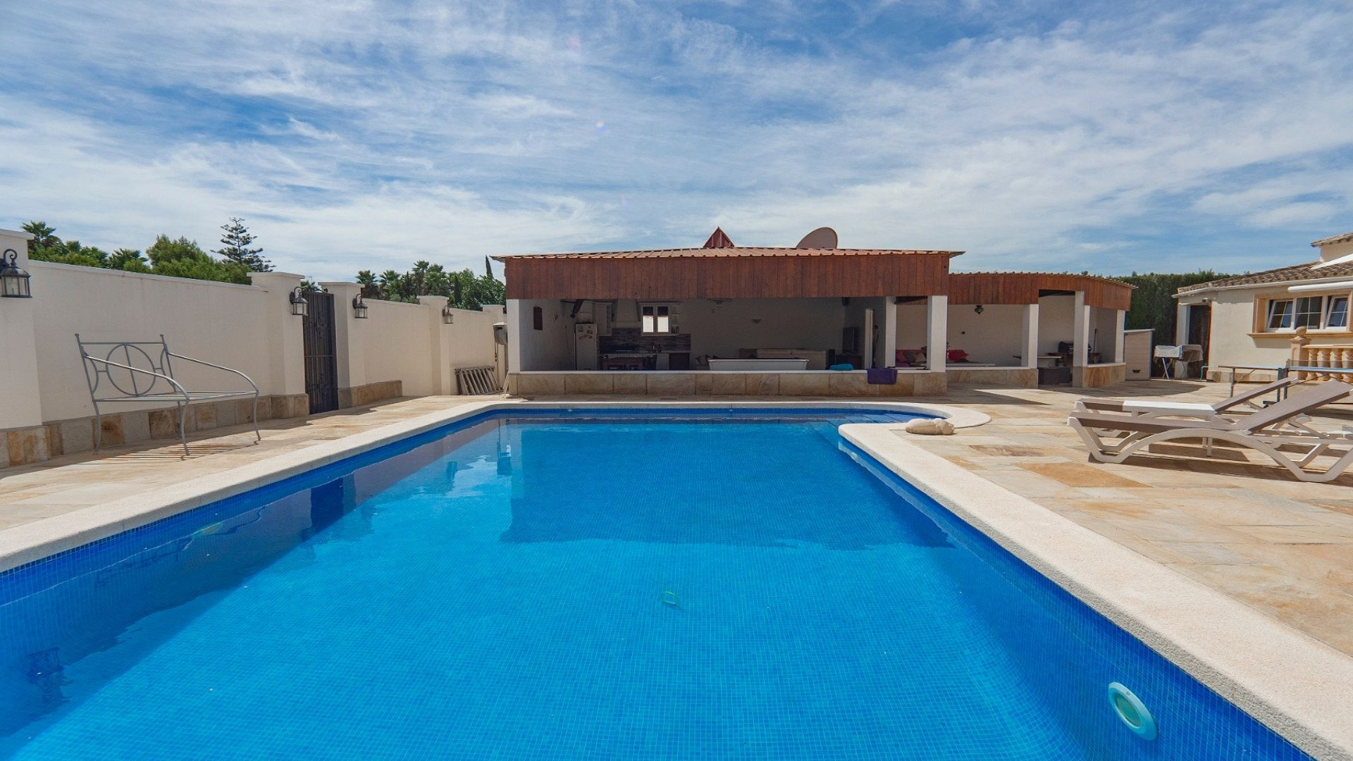 6-bedroom Detached Villa In Heredades, Spain (299 M²)