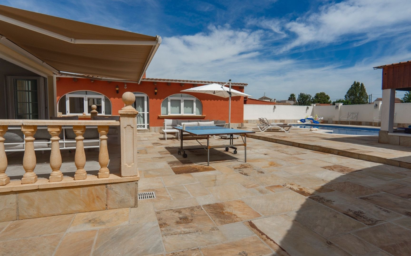6-bedroom Detached Villa In Heredades, Spain (299 M²)