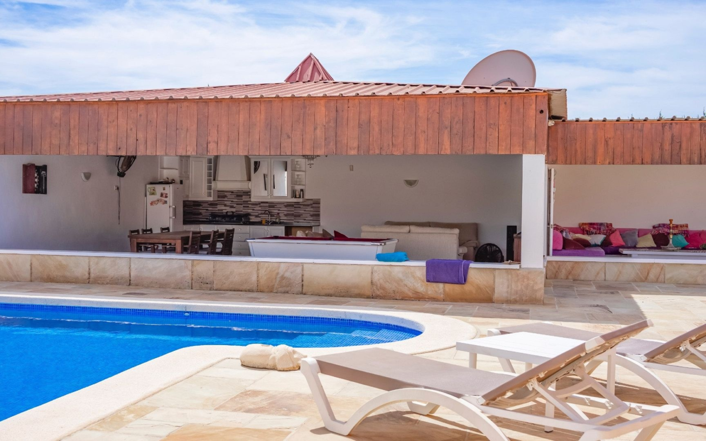 6-bedroom Detached Villa In Heredades, Spain (299 M²)