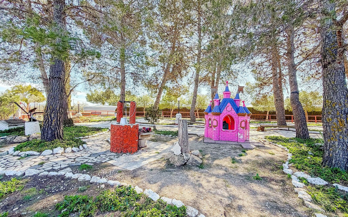 6-bedroom Country House In Pinoso, Spain (291 M²)