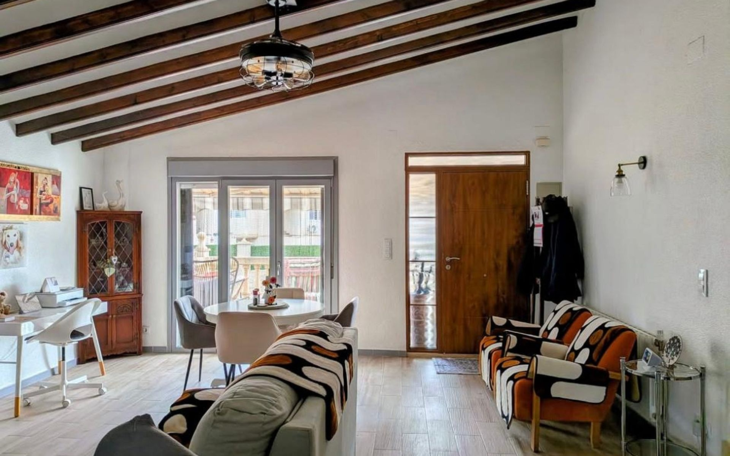 6-bedroom Detached Villa In Petrer, Spain (339 M²)