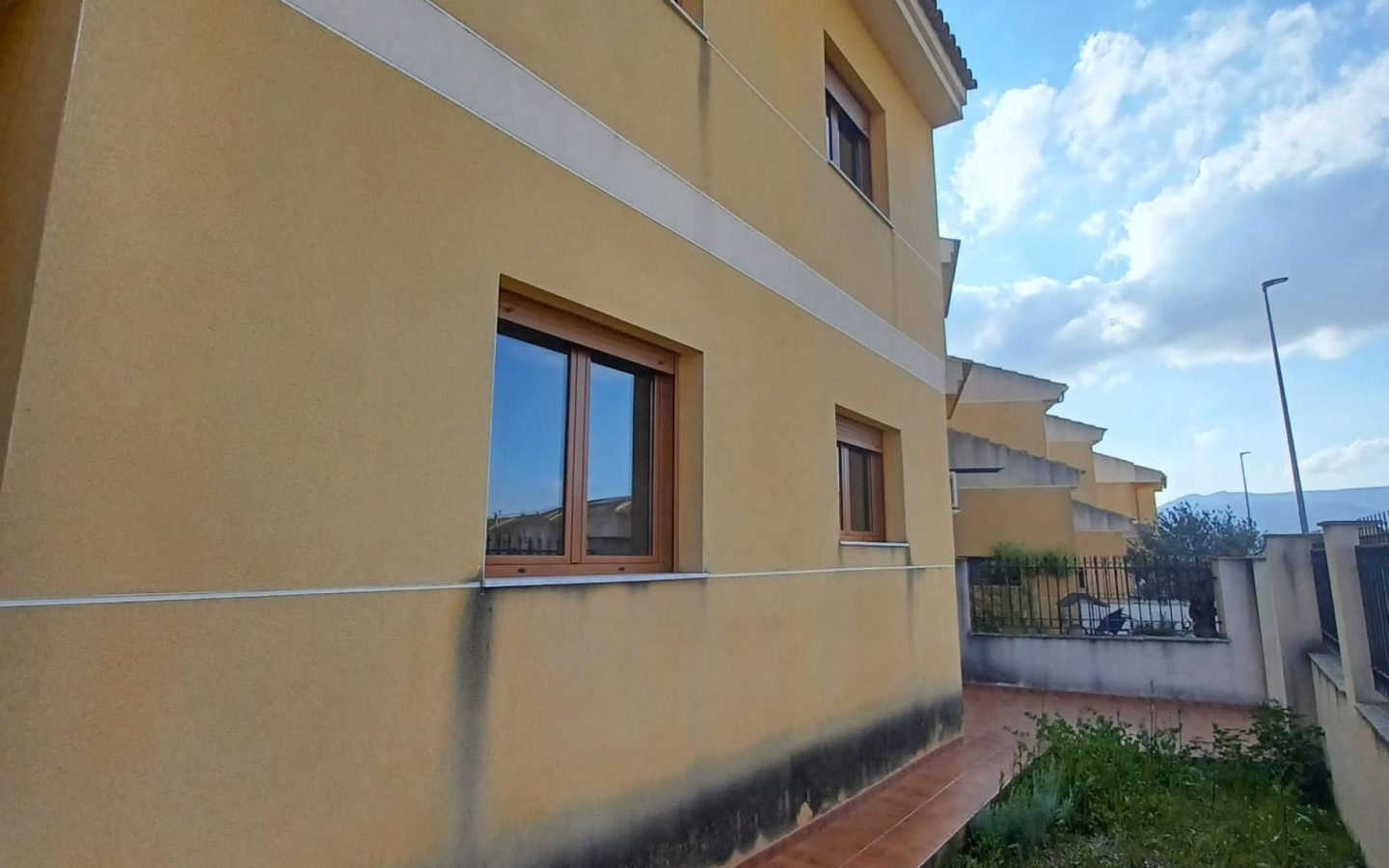 4-bedroom Townhouse In Pinoso, Spain (159 M²)