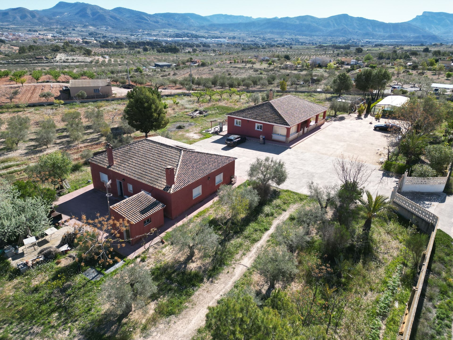 8-bedroom Detached Villa In Sax, Spain (325 M²)