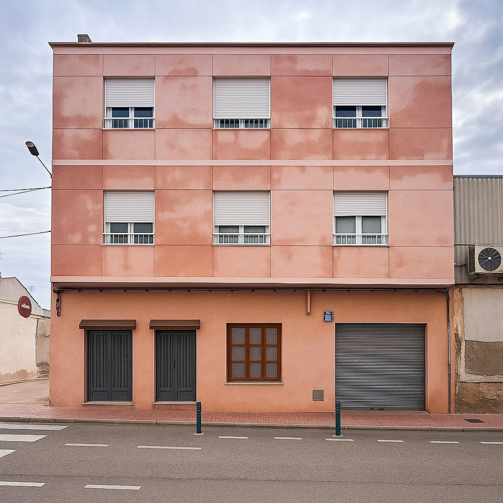 6-bedroom Restoration Project In Monovar, Spain (250 M²)
