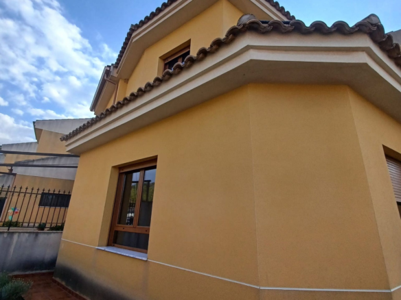 4-bedroom Townhouse In Pinoso, Spain (159 M²)
