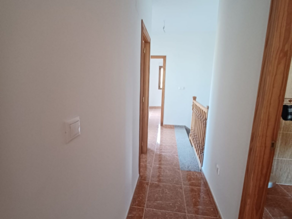 4-bedroom Townhouse In Pinoso, Spain (159 M²)