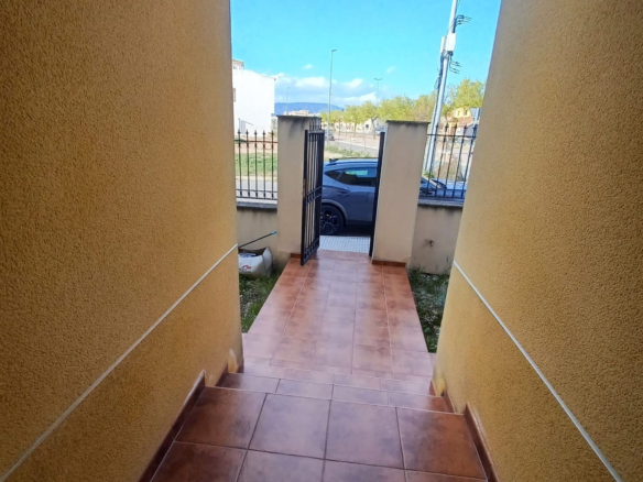 4-bedroom Townhouse In Pinoso, Spain (159 M²)