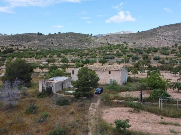 5-bedroom Restoration Project In Hondón De Las Nieves, Spain (190 M²)