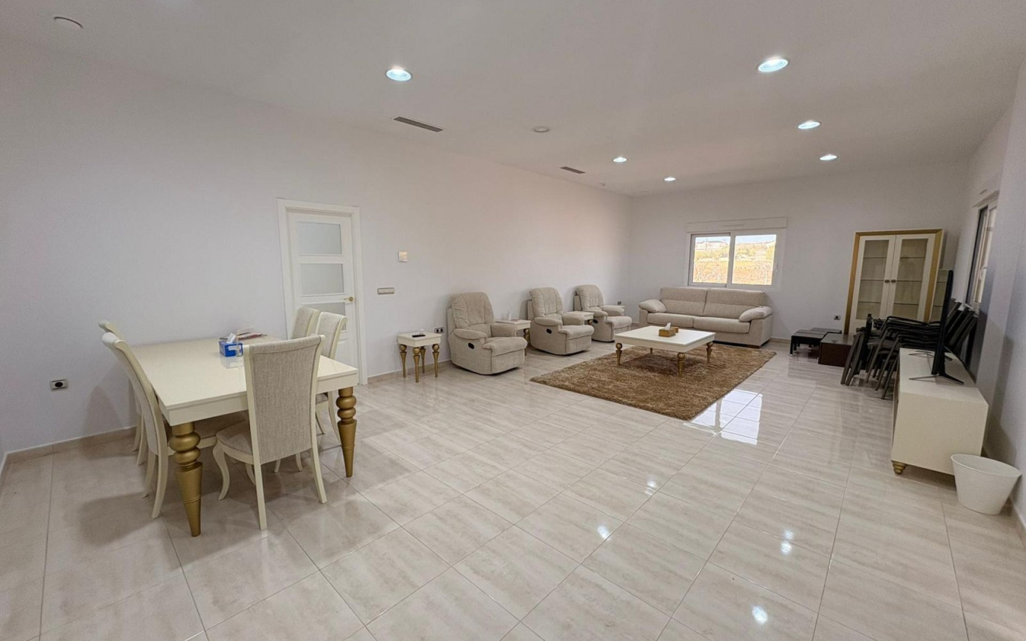 4-bedroom Detached Villa In Pinoso, Spain (209 M²)