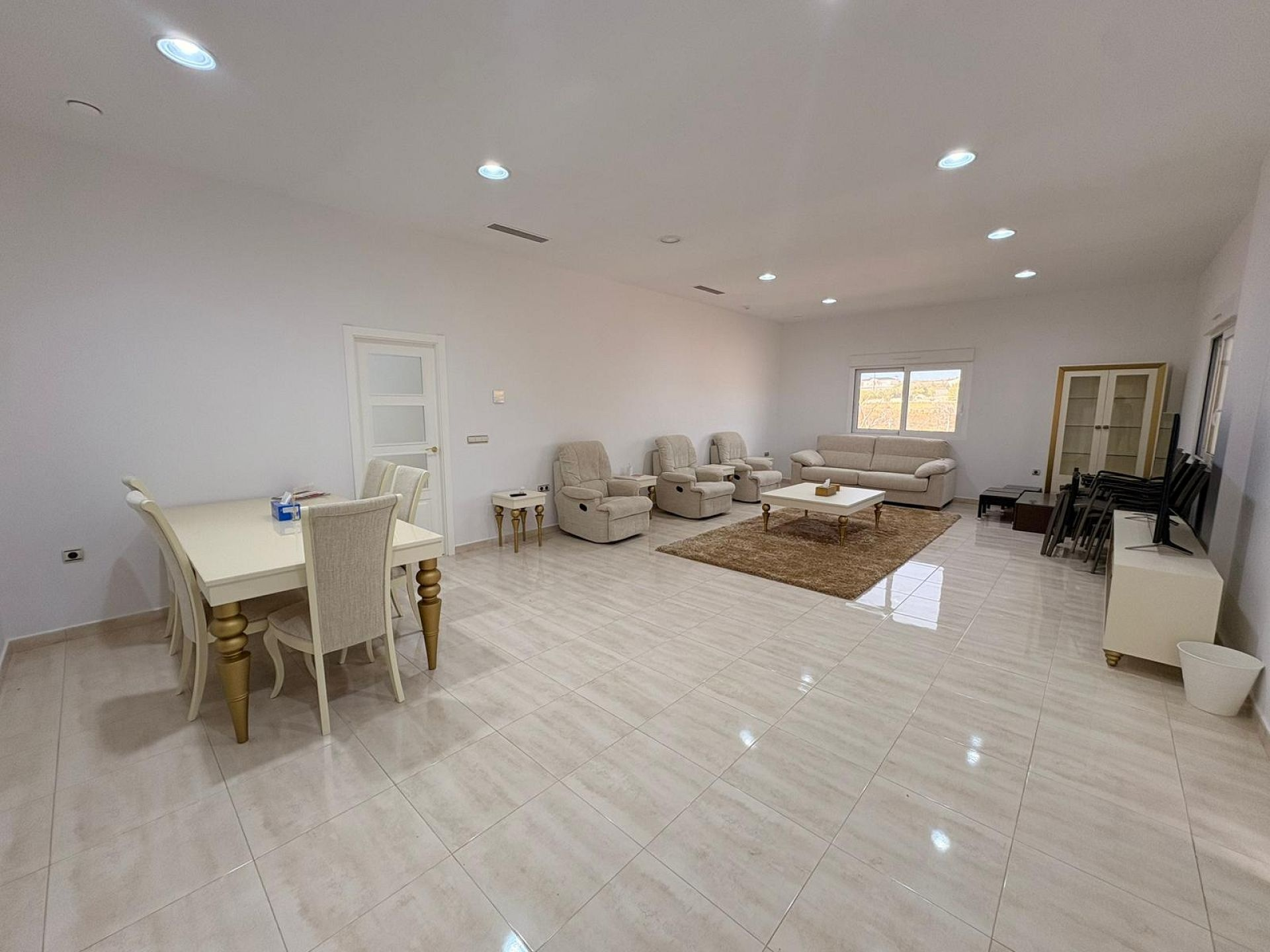 4-bedroom Detached Villa In Pinoso, Spain (209 M²)
